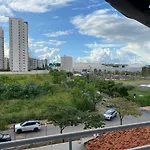 Quarto Em Apto Ao Lado Shopping